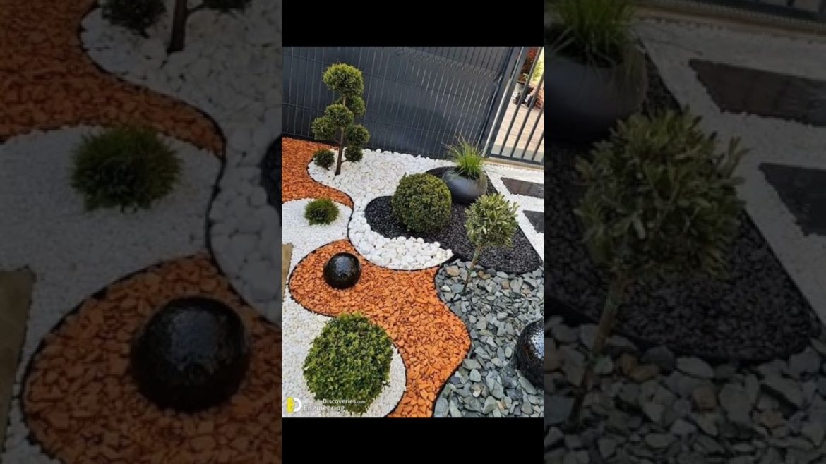 Backyard landscaping ideas along fence