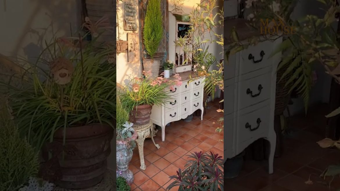 Interior Design - Garden design brings vintage | MAX HOUSE #55