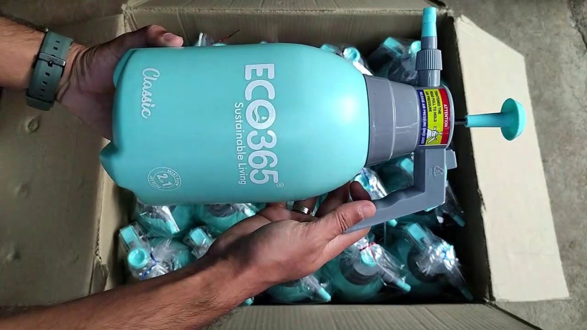 2 In 1 Multi-Purpose Gardening sprayers Available for sale! 2 In 1 Multi-Purpose Gardening sprayers Available for sale!