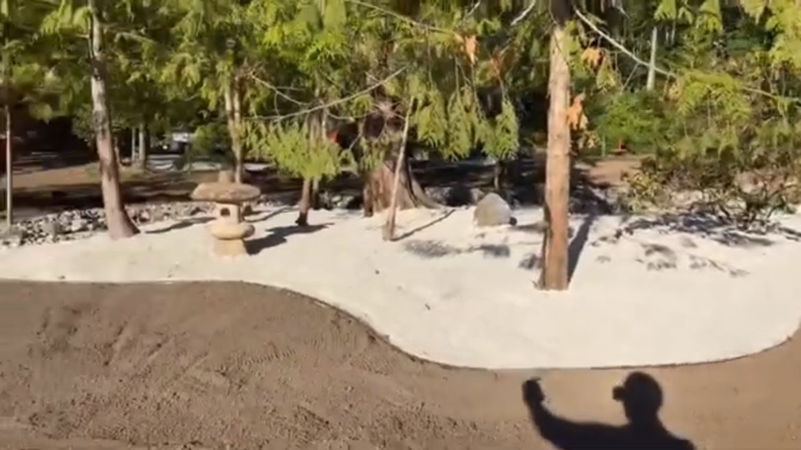 Japanese Sand Garden