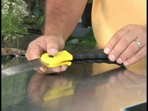 Gardening Tools & Accessories : Gardening with Hand Saws Gardening Tools & Accessories : Gardening with Hand Saws