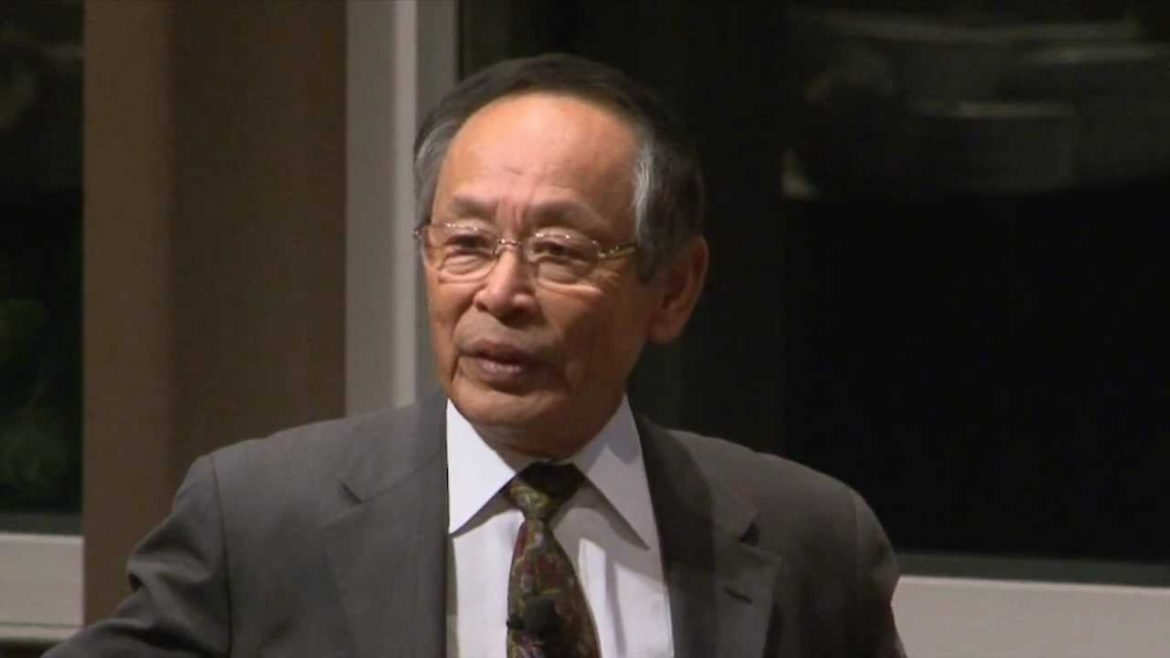 Hoichi Kurisu on Frederik Meijer Gardens' Japanese Garden Hoichi Kurisu on Frederik Meijer Gardens' Japanese Garden