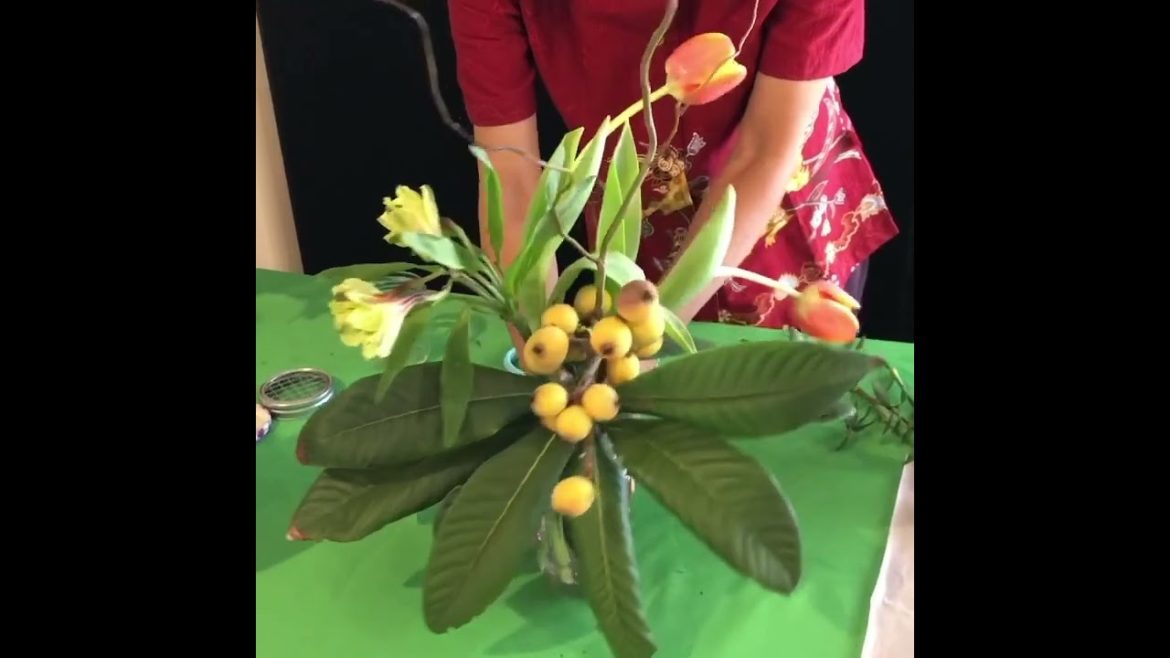 Miami Japanese Garden Ikebana Demonstration
