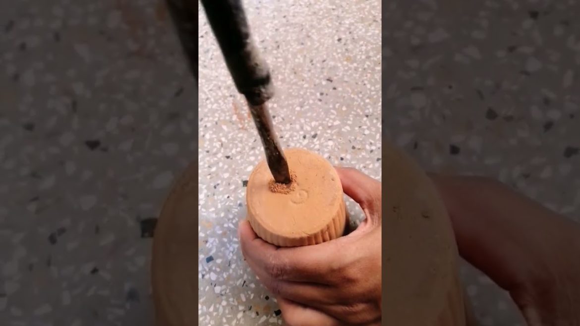 Garden Hack !! Simple way to make drainage hole #shorts #viral #trending #pot #nishthamahant Garden Hack !! Simple way to make drainage hole #shorts #viral #trending #pot #nishthamahant