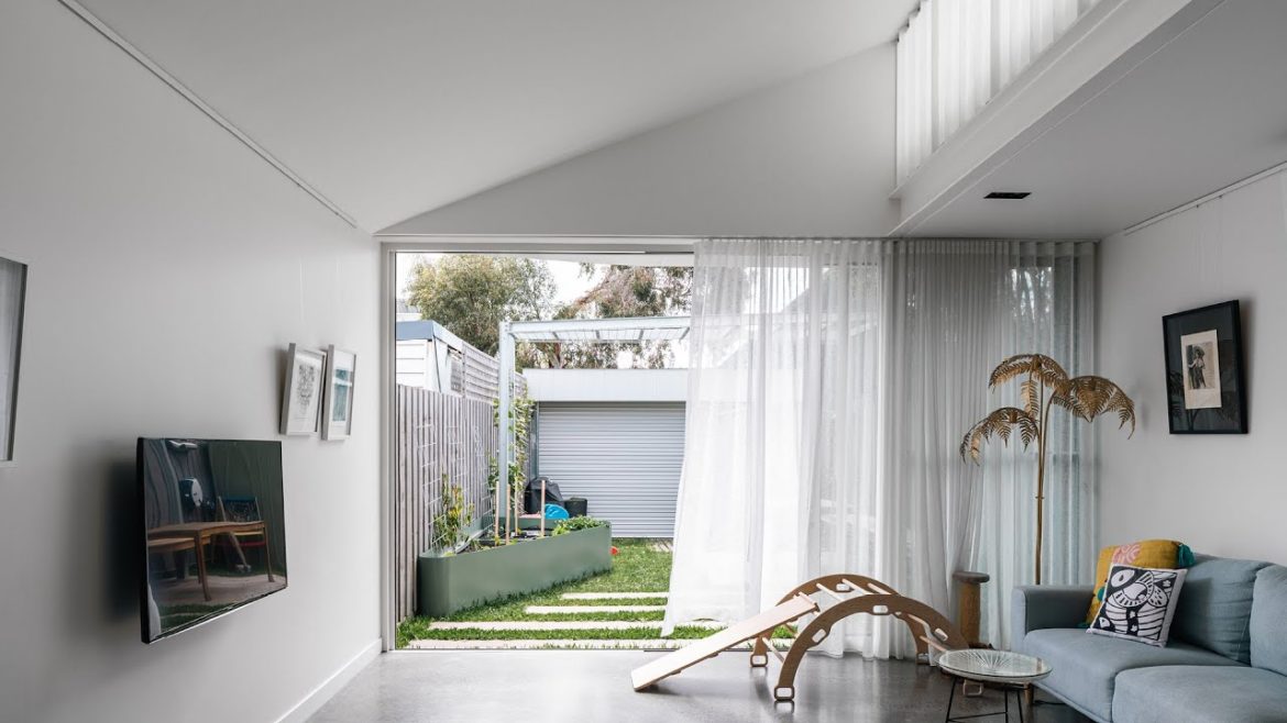 An Extension and Renovation Made This Narrow Family Home Feel More Spacious An Extension and Renovation Made This Narrow Family Home Feel More Spacious