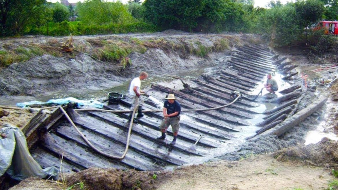 What They Discovered in this Pond Has Left People Speechless