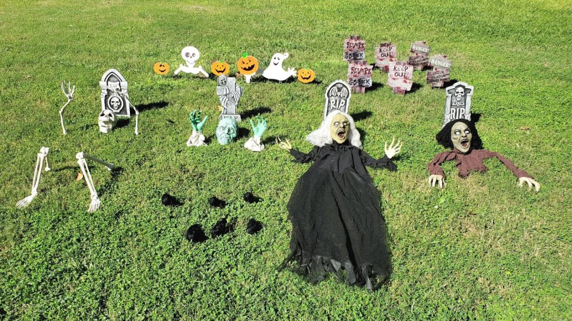 Halloween Haunted House Decorations