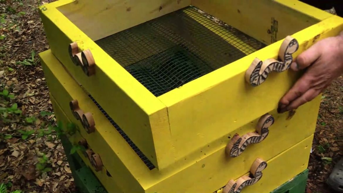 Best DIY Worm Farm for gardening or fishing | How to Woodworking