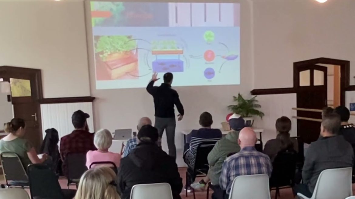 Introduction to aquaponics presentation to community garden