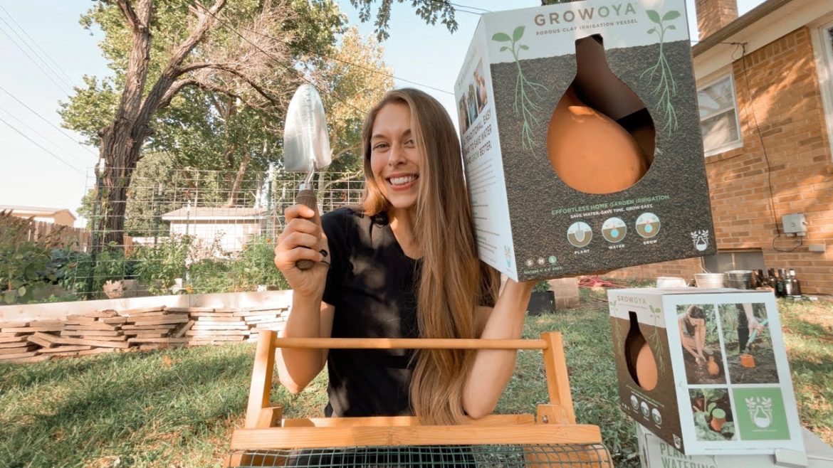 A Gift Giving Guide For Your FAVORITE Gardener! 10+ Gardening Gift Ideas! EVERY PRICE RANGE! A Gift Giving Guide For Your FAVORITE Gardener! 10+ Gardening Gift Ideas! EVERY PRICE RANGE!