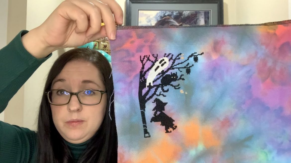 Mamabear #32 - October Stitching & 2023 Plans