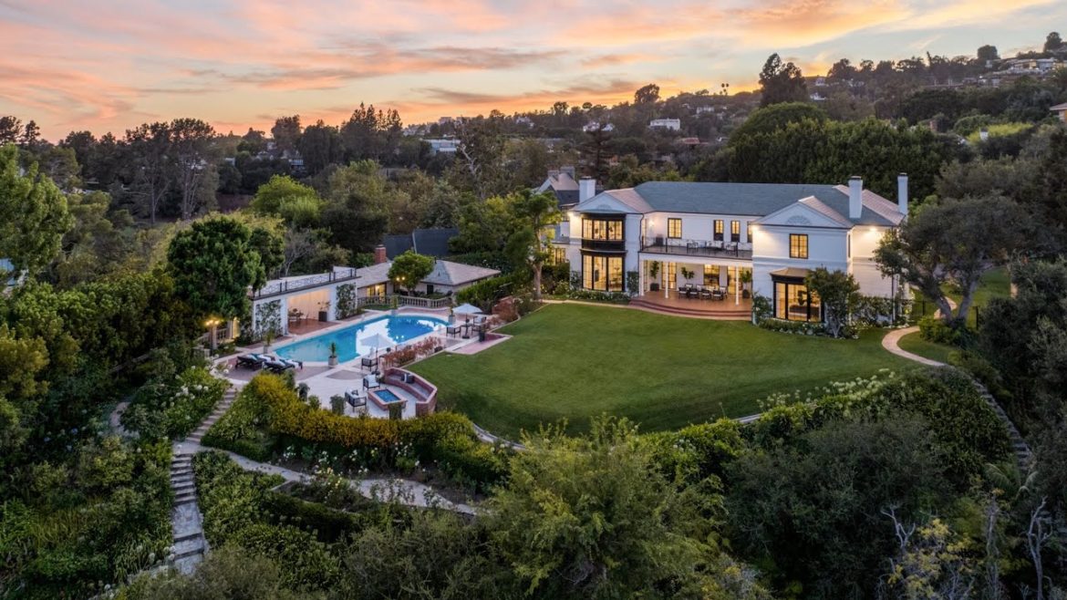 $37 MILLION TRADITIONAL RESIDENCE WITH ITS OWN JAPANESE GARDEN | 626 Siena Way, Bel Air $37 MILLION TRADITIONAL RESIDENCE WITH ITS OWN JAPANESE GARDEN | 626 Siena Way, Bel Air