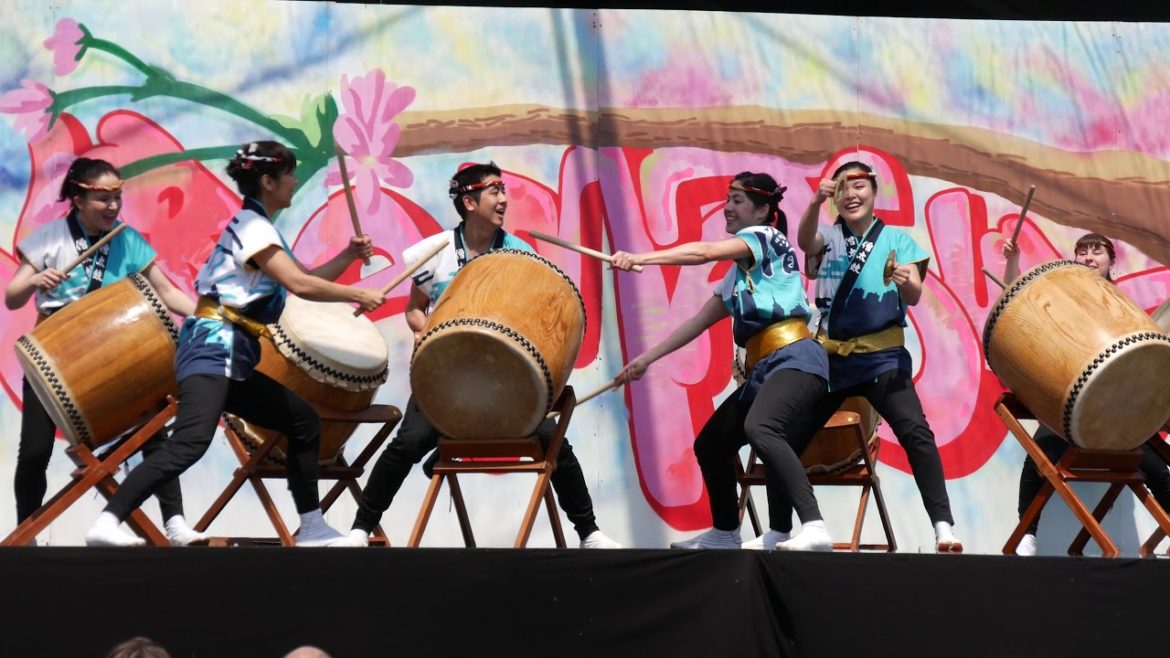 ⁴ᴷ Soh Daiko : Matsuri – Japanese Taiko Drumming at Brooklyn Botanic Garden (April 2018) ⁴ᴷ Soh Daiko : Matsuri - Japanese Taiko Drumming at Brooklyn Botanic Garden (April 2018)