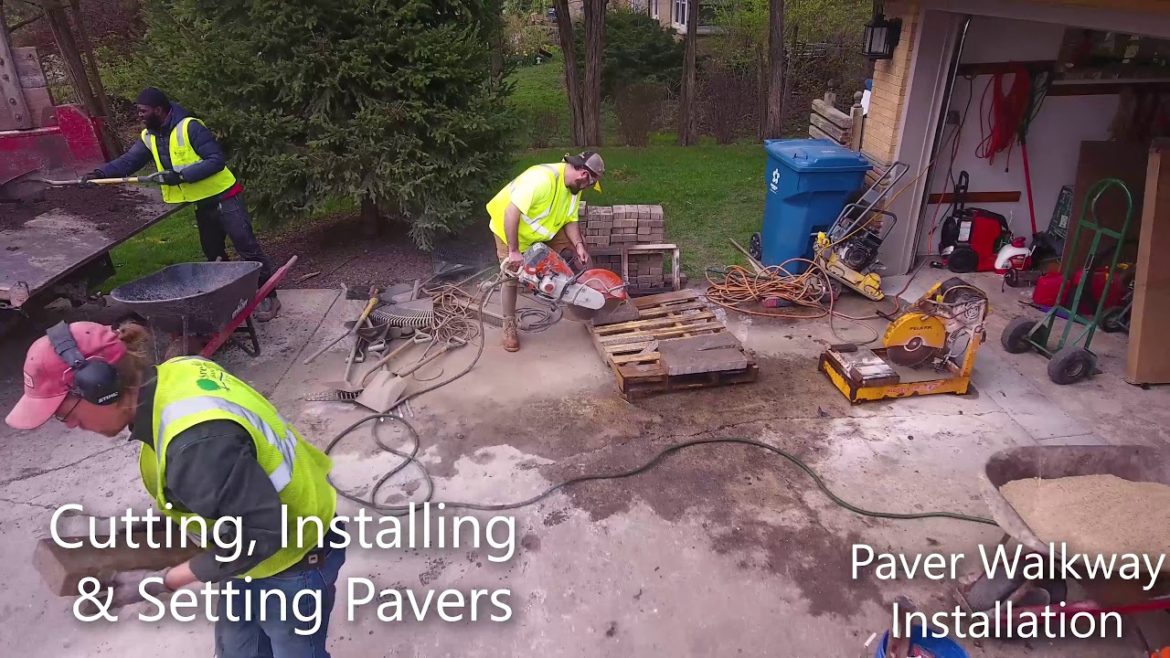 Front Yard Renovation & Paver Walkway Installation – Streamline Landscaping Inc. Front Yard Renovation & Paver Walkway Installation - Streamline Landscaping Inc.