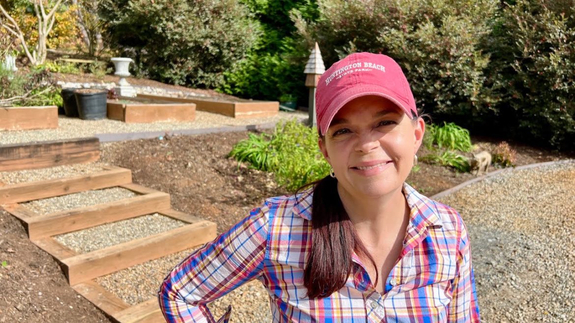 Fall Cleaning the Cottage Garden | Gardening with Creekside Fall Cleaning the Cottage Garden | Gardening with Creekside