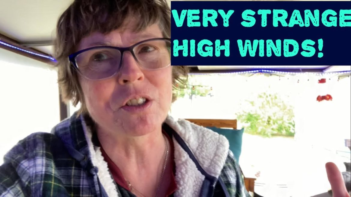 Very strange storm! High Winds!