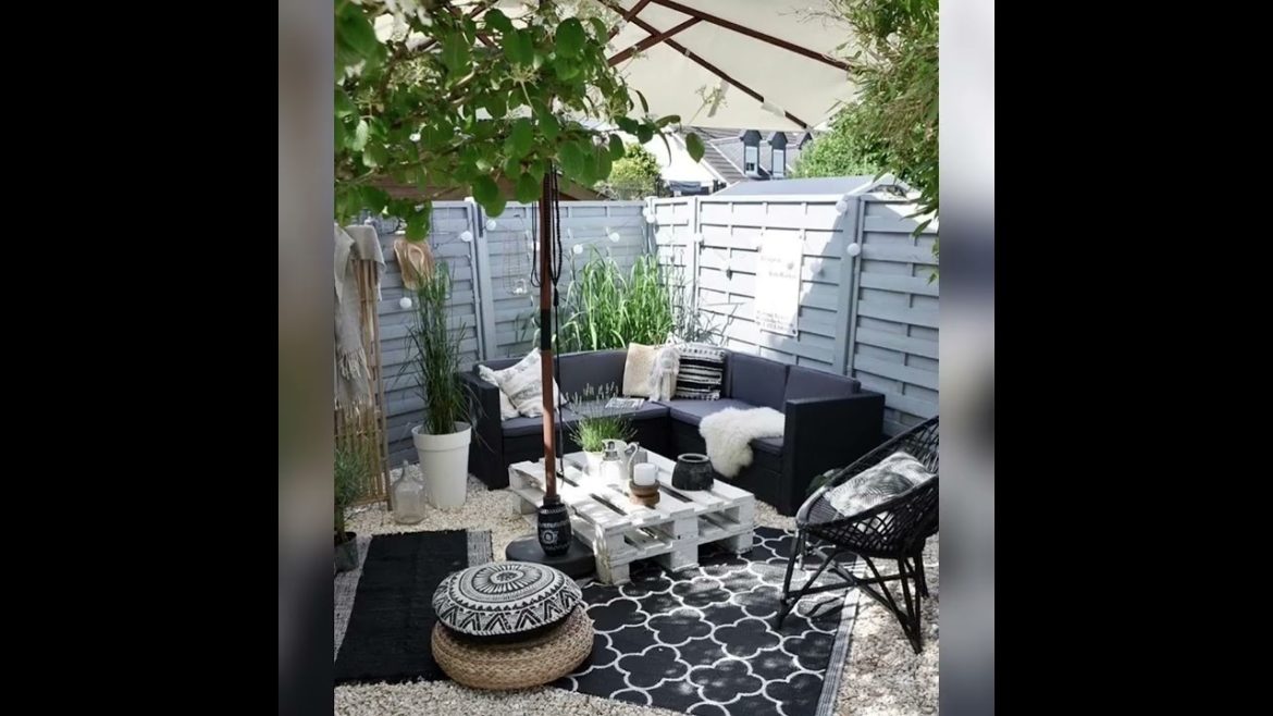 Modern Backyard Garden Landscaping Ideas 2022 | Seating Arrangements | Patio Decor | Backyard Patio