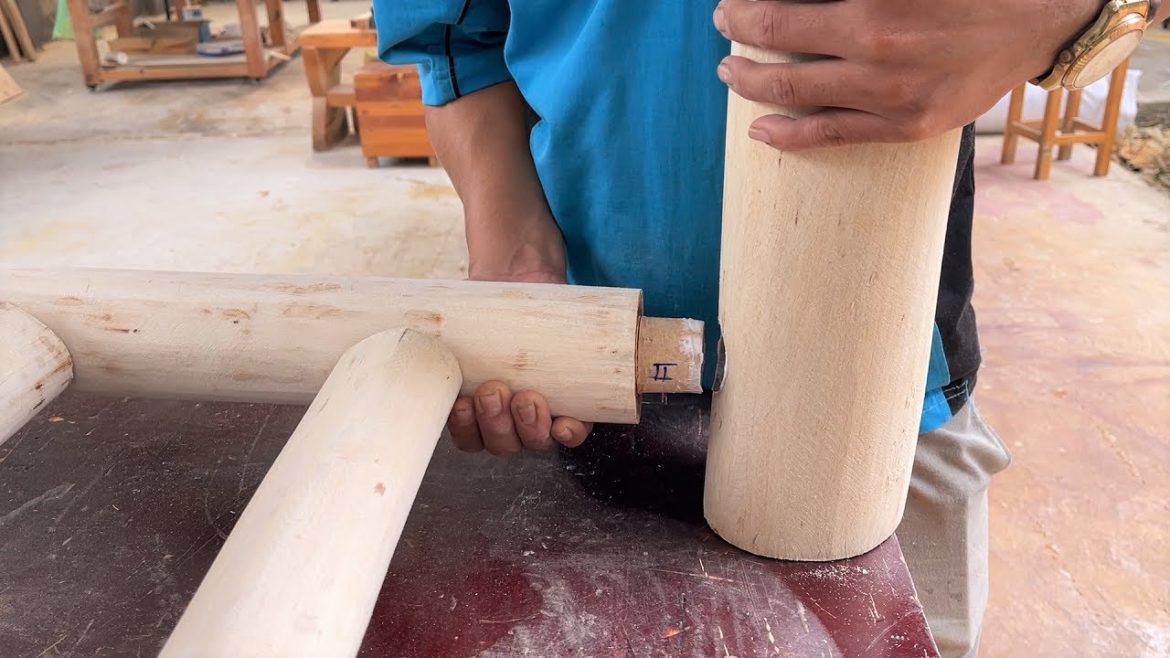 Woodworking Ideas Simple Rustic Handmade Furniture // Outdoor Tables From Monolithic Tree Trunks