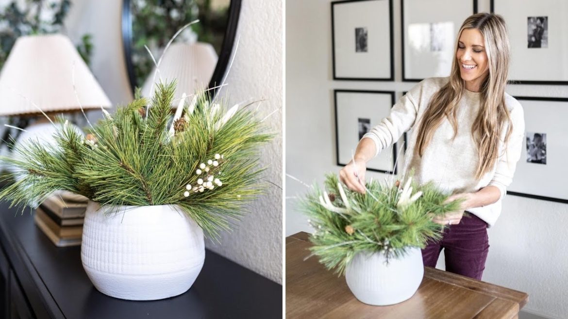 HOLIDAY DECORATING IDEAS for 2022 // DIY CHRISTMAS FLORAL & GREENERY HOLIDAY DECORATING IDEAS for 2022 // DIY CHRISTMAS FLORAL & GREENERY
