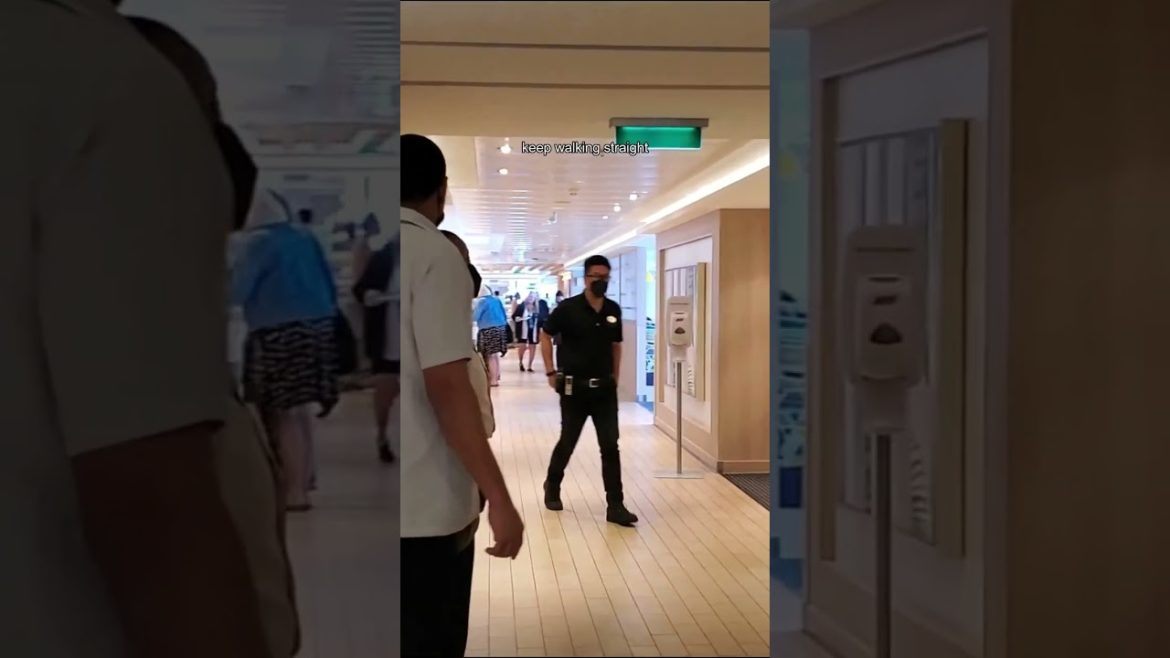 Norwegian Bliss Tips | Best Spot in the Garden Cafe! #shorts #norwegianbliss #norwegiancruiseline