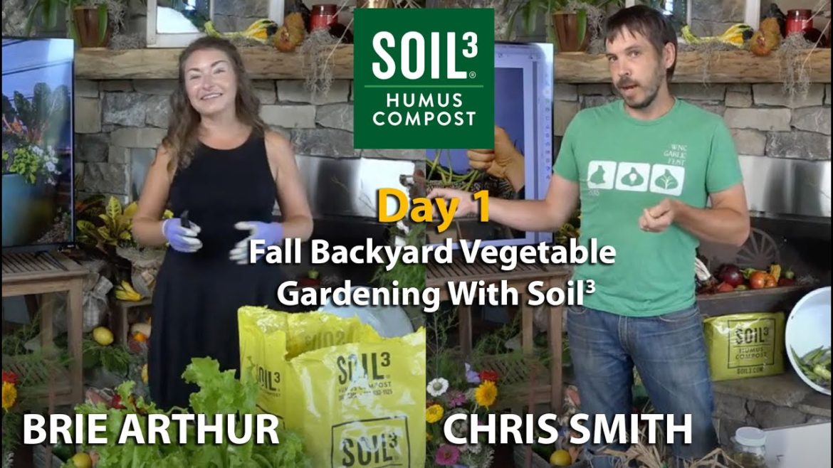 Fall Backyard Vegetable Gardening – Day 1 – Foodscaping in Containers & All About Growing Garlic Fall Backyard Vegetable Gardening - Day 1 - Foodscaping in Containers & All About Growing Garlic