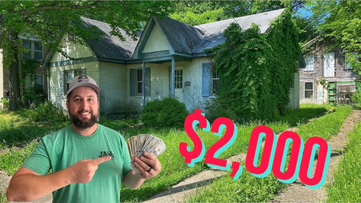 Gave Man with DISABLED SON $2,000 After MASSIVE Overgrown CLEANUP | After The Mow Gave Man with DISABLED SON $2,000 After MASSIVE Overgrown CLEANUP | After The Mow