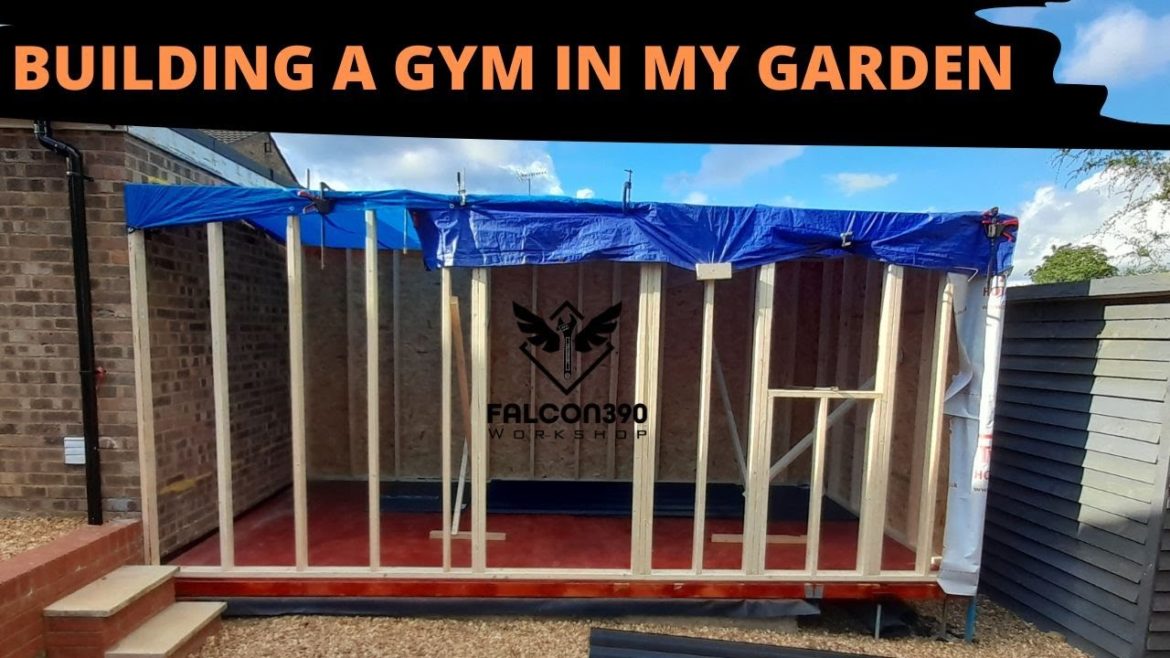 Building gym in my garden. Time-lapse.