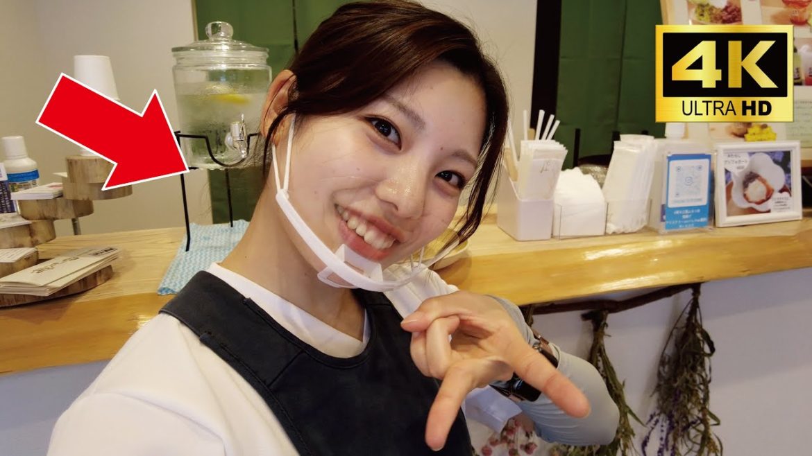 A cute Japanese girl Rie-chan took me on a rickshaw go to make a wooden tag 😊｜Asakusa, Tokyo
