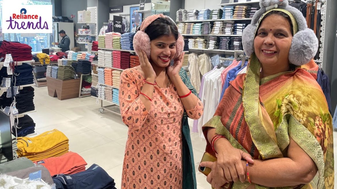 Mummy  के साथ Shopping की Reliance Trends से 👚👖 फटी हुई जीन्स खरीद ली 😂