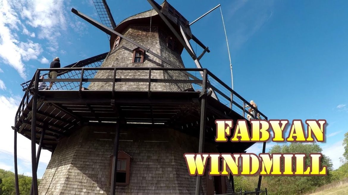 Fabyan Windmill & Japanese Garden, Batavia IL | Best hikes near Chicago