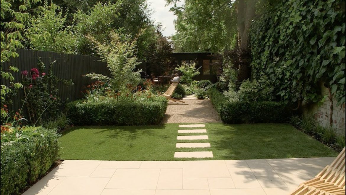 Stunning Large Contemporary Garden with Classical Features