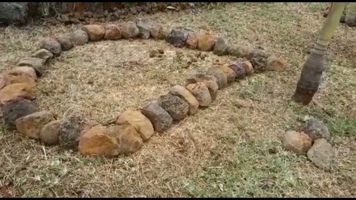 6 Easy Steps to Make a small Rock garden! #rocks #garden #design #diy #howto