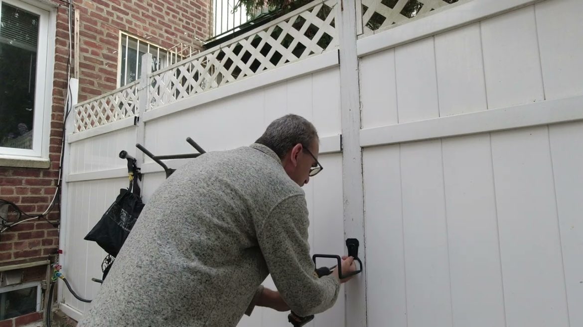 hose hanger for gardening