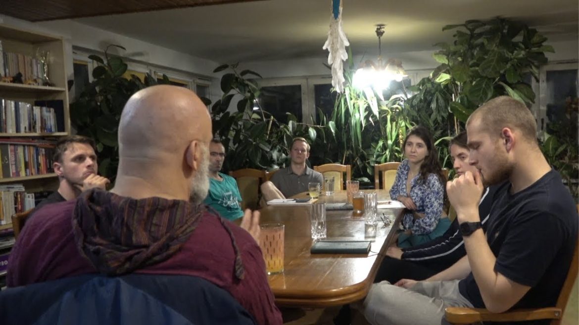 How to make money with pleasure and enjoyment | Association open debate How to make money with pleasure and enjoyment | Association open debate