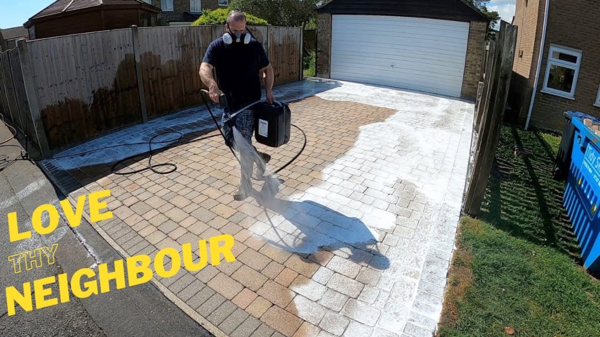 I Shocked My Neighbour With A FREE, SURPRISE Driveway Clean After Finding Out What Happened To Him I Shocked My Neighbour With A FREE, SURPRISE Driveway Clean After Finding Out What Happened To Him