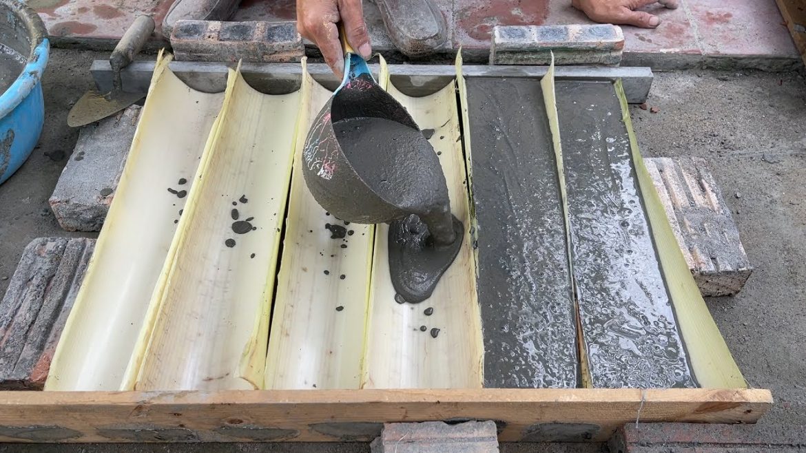 Amazing ideas for Garden Decoration - Duck Aquarium - Creative From Cement And Banana Tree