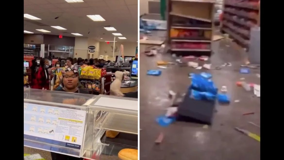 HEAD ON A SWIVEL WAWA CLOSING IT'S DOORS IN PHILLY HEAD ON A SWIVEL WAWA CLOSING IT'S DOORS IN PHILLY