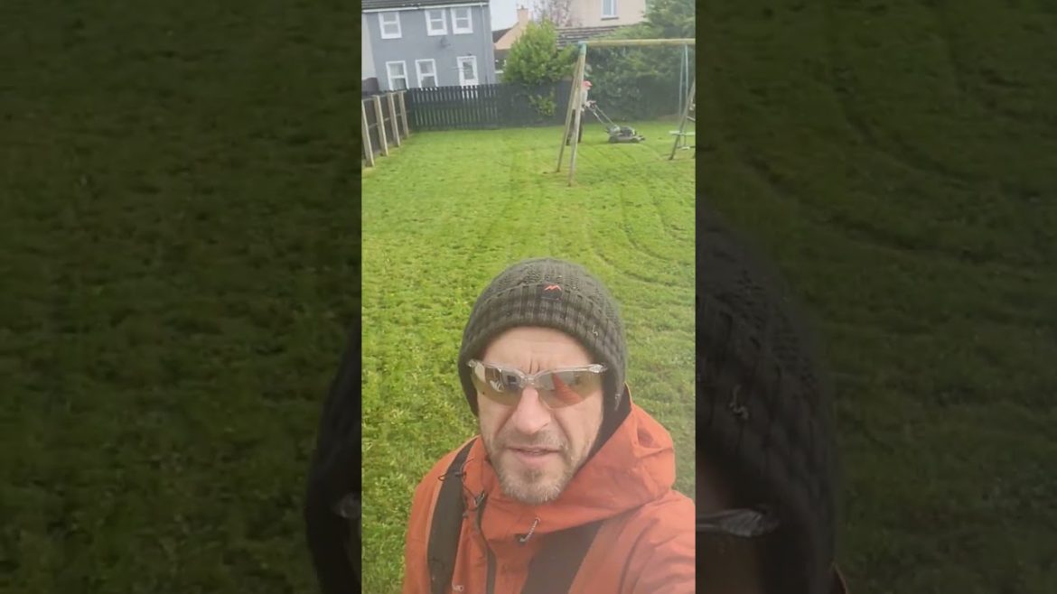 How to make a living as a UK & Irish gardener #gardening #lawn #selfemployed