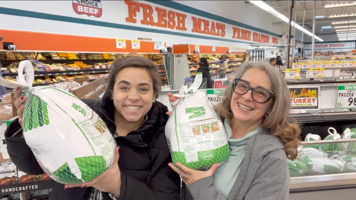 How to get FREE turkey and Shop with Us for a HUGE Family Party plus HAUL!