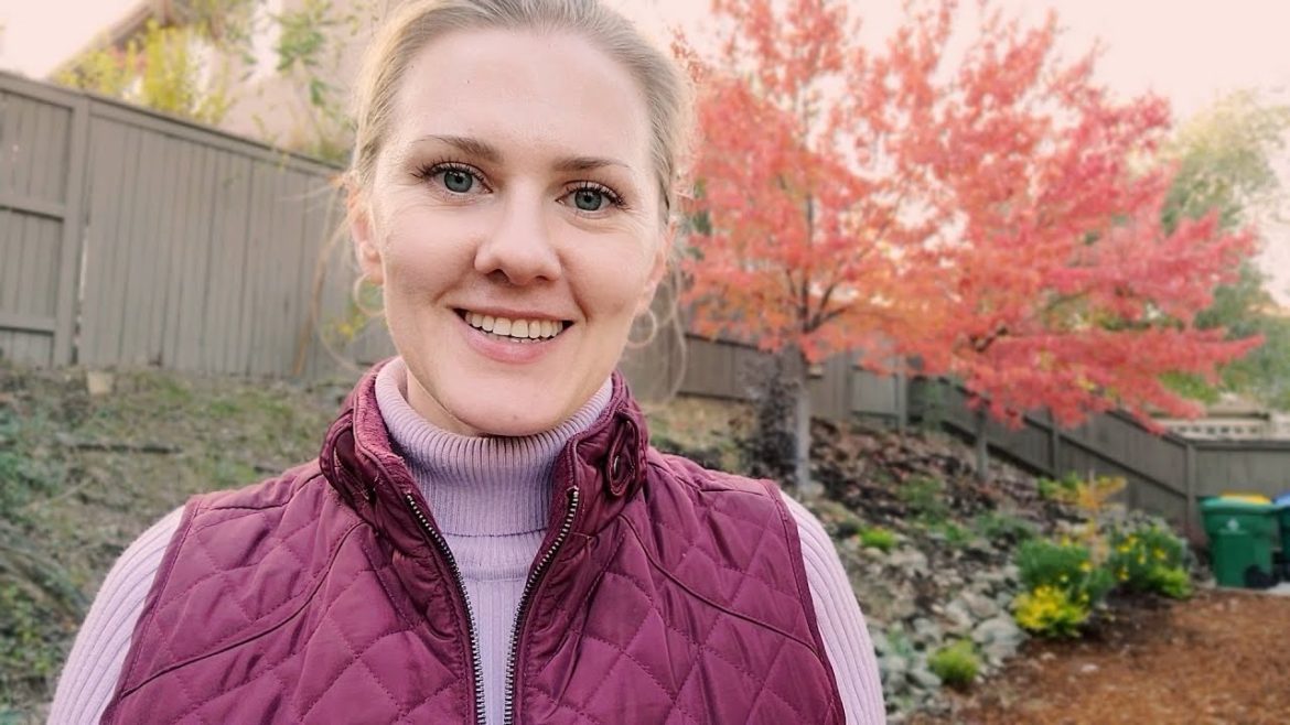 Planting Bulbs and California Natives 🌱 Slope Plants ideas 🌱 zone 9b