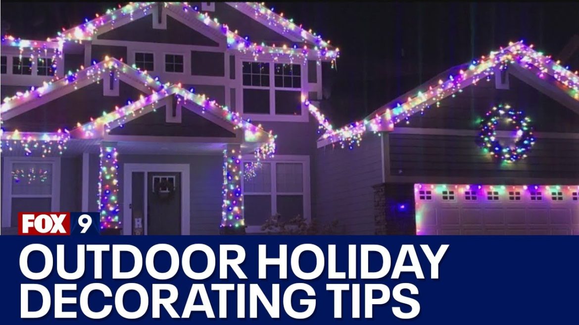 Simple tips for decorating your landscape for the holidays Simple tips for decorating your landscape for the holidays