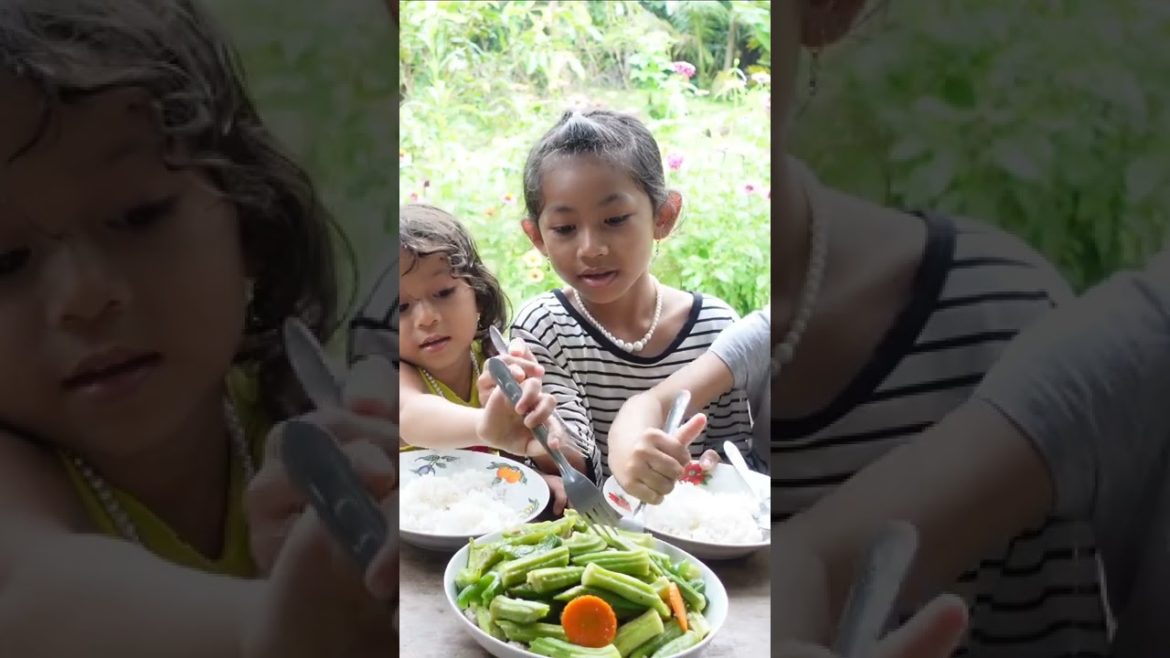 Yummy okra from my backyard garden while raining #Shorts