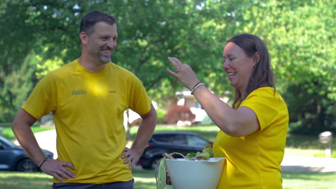 PETITTI Vegetable Gardening in Raised Beds | Part 11: August Garden Harvest + Update PETITTI Vegetable Gardening in Raised Beds | Part 11: August Garden Harvest + Update