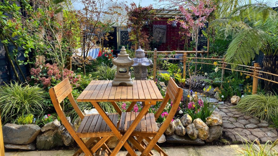 My Tiny Zen Garden tour with commentary.