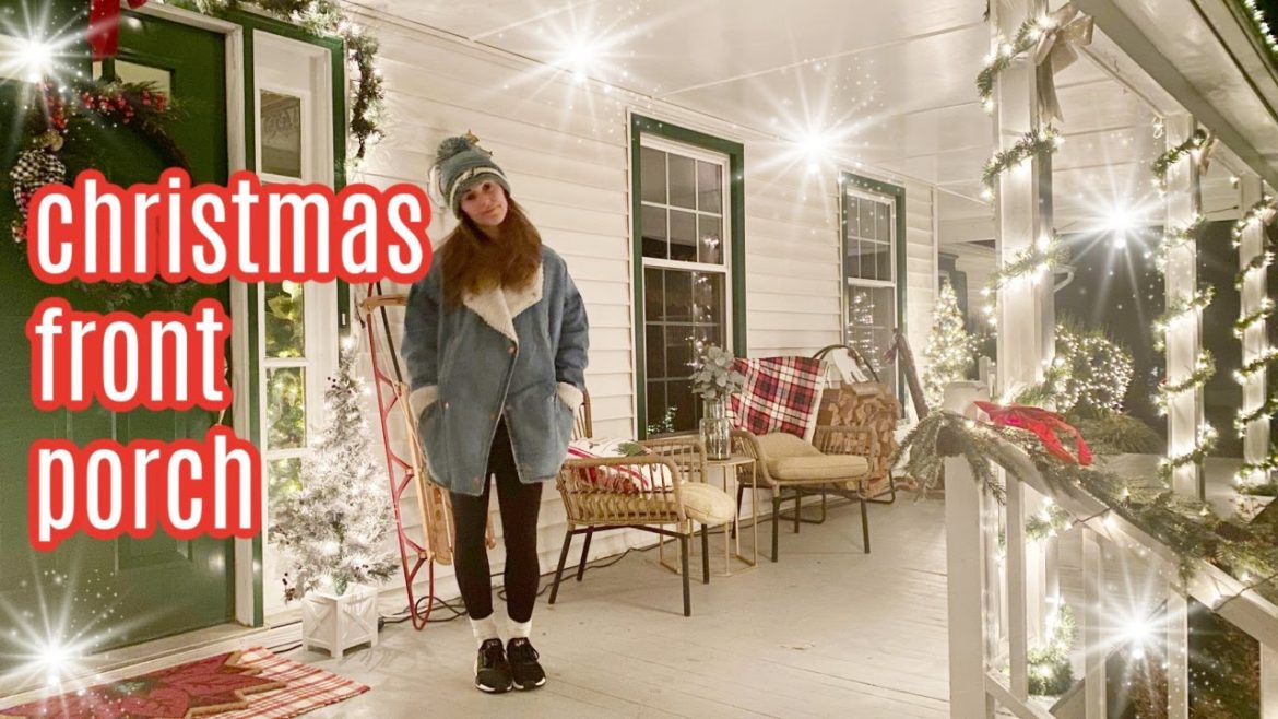 OUTDOOR CHRISTMAS DECOR FOR A RUSTIC FARMHOUSE - SIMPLE CHRISTMAS DECORATING IDEAS