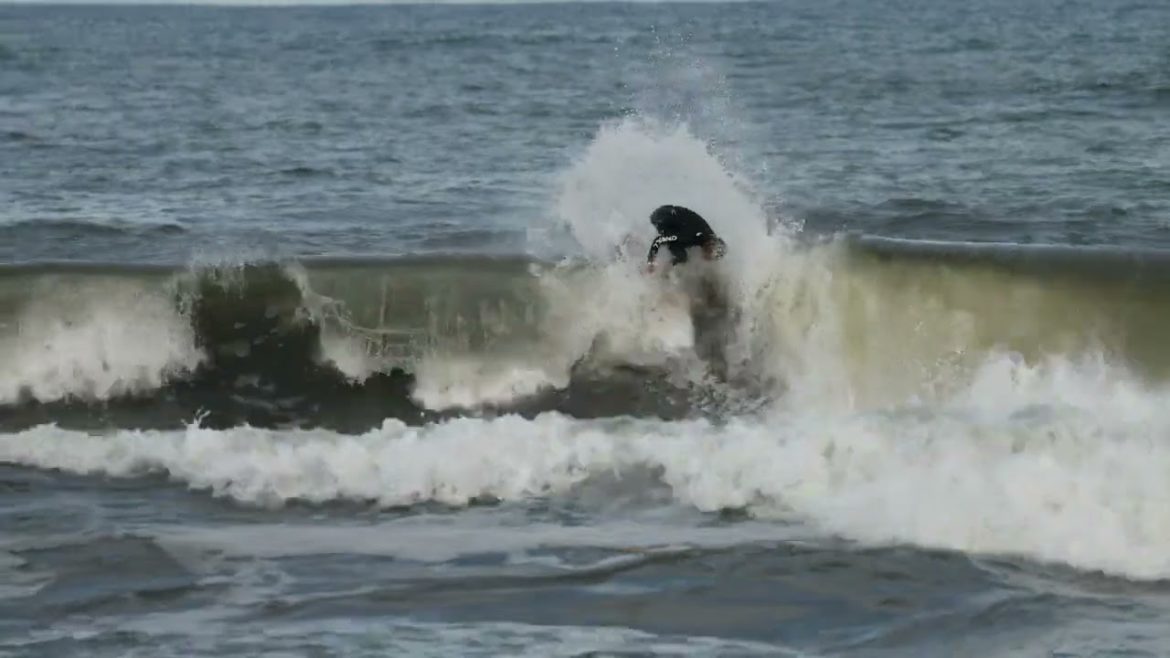 RAW DAYS｜Good surfers found on Japanese beaches! Beautiful female surfer