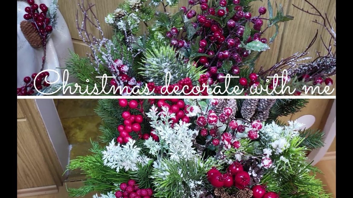 Christmas decorate with me/Part 2: Christmas vase and basket