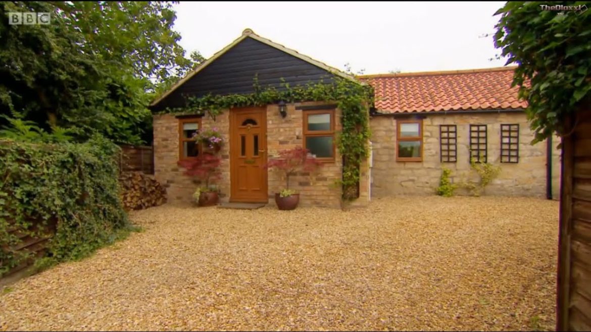 Escape to the Country 2022 | South Lincolnshire | November 27, 2022