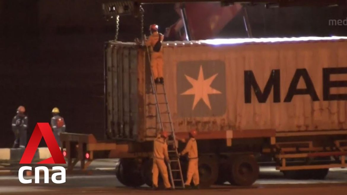 15 empty shipping containers fall into sea at Keppel Terminal due to strong winds