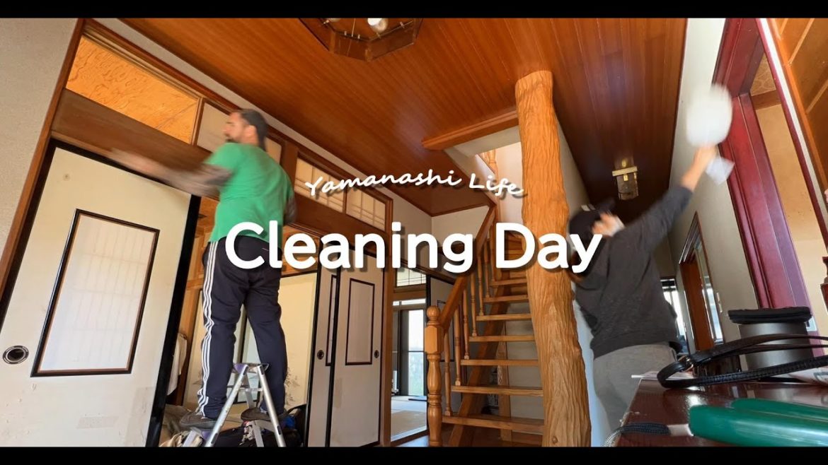 ［Episode 2］WE BOUGHT A HOUSE IN JAPAN |  Cleaning Day!!